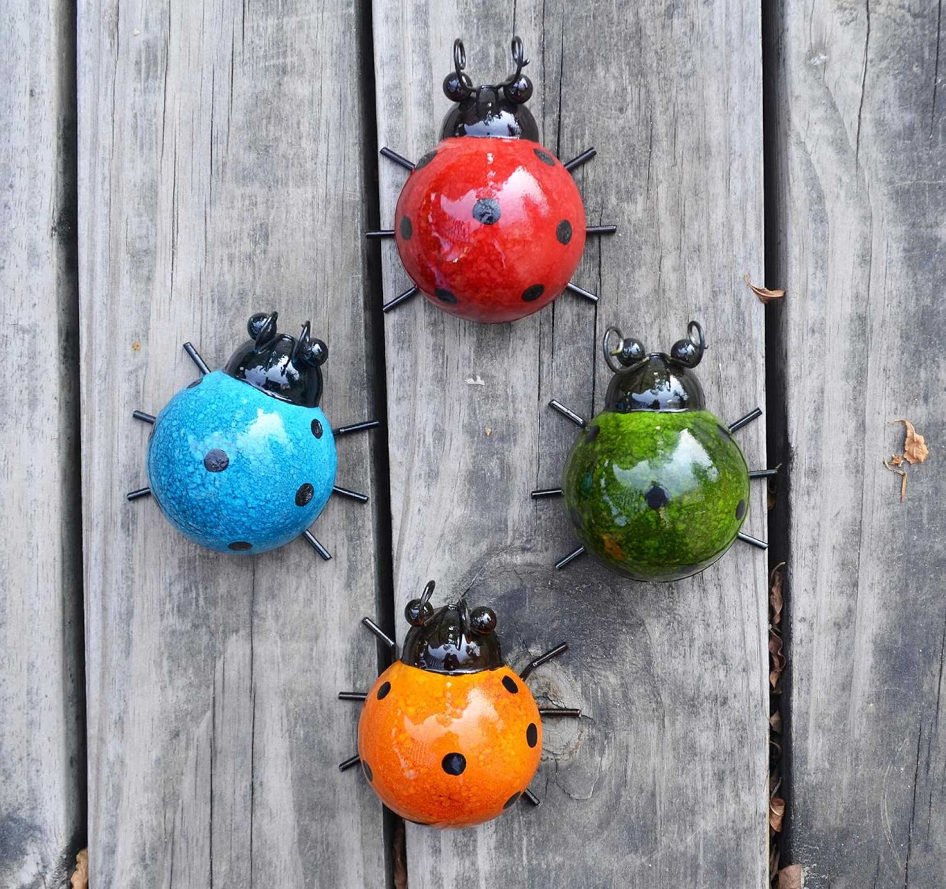 GIFTME 5 Metal Garden Wall Art Decorative Set of 4 Cute Ladybugs Outdoor Wall Sculptures GIFTME 5 Metal Garden Wall Art Decorative Set of 4 Cute Ladybugs Outdoor Wall Sculptures