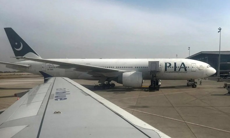 Pak airspace closure: Centre asks airlines to bolster passenger facilities Pak airspace closure: Centre asks airlines to bolster passenger facilities