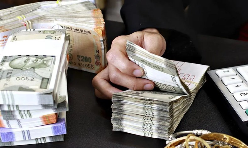 Gold loan companies’ shares take a knock on prospect of new norms Gold loan companies’ shares take a knock on prospect of new norms