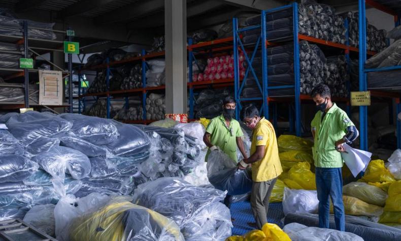 India-Bangladesh garment trade hit: How the last truck came in through Petrapole minutes before restrictions kicked in India-Bangladesh garment trade hit: How the last truck came in through Petrapole minutes before restrictions kicked in