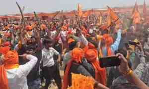 Swords, guns displayed at Karni Sena rally in Agra Swords, guns displayed at Karni Sena rally in Agra