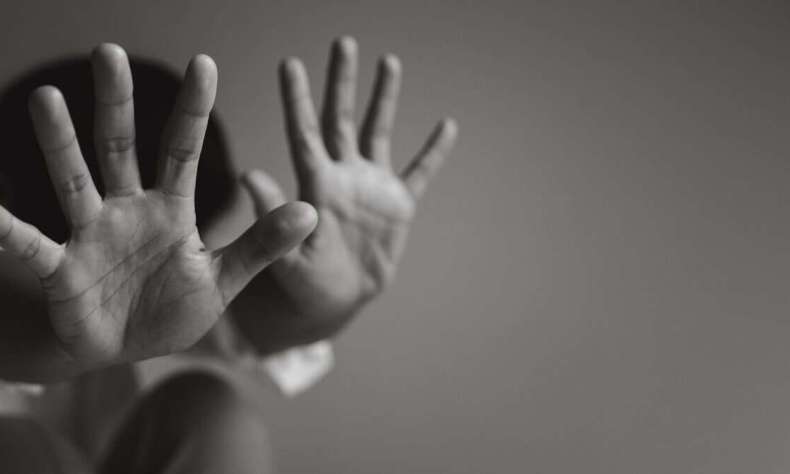 Teen booked for misbehaving with 9-yr-old girl in Begumpet Teen booked for misbehaving with 9-yr-old girl in Begumpet