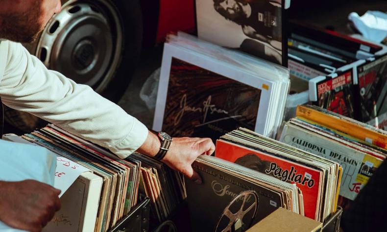 Vinyl record sales continue to rise amid music streaming’s dominance Vinyl record sales continue to rise amid music streaming’s dominance