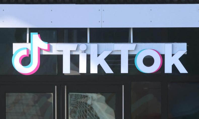 Trump claims a ‘very wealthy’ group will buy TikTok without revealing who Trump claims a ‘very wealthy’ group will buy TikTok without revealing who