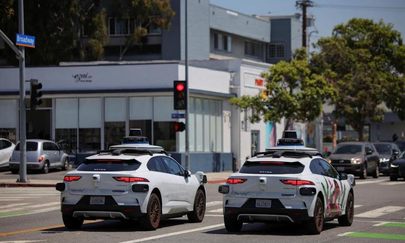 Waymo will start testing its autonomous cars in New York again Waymo will start testing its autonomous cars in New York again