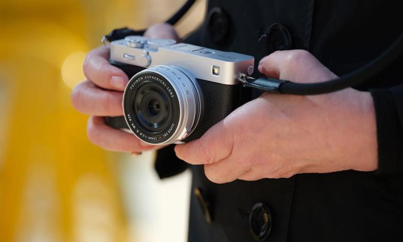 The Fujifilm X-E5 is basically an interchangeable lens X100VI The Fujifilm X-E5 is basically an interchangeable lens X100VI