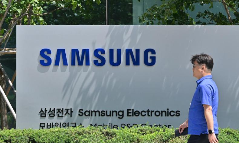Samsung says US tariffs will affect prices and demand for smartphones and memory chips Samsung says US tariffs will affect prices and demand for smartphones and memory chips