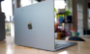MacBook Air, Mac Studio, Ninja Creami and Technics AZ100 MacBook Air, Mac Studio, Ninja Creami and Technics AZ100