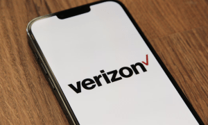 Verizon just announced a three-year price lock plan, but there are caveats Verizon just announced a three-year price lock plan, but there are caveats