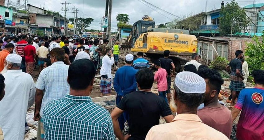 350 illegal structures demolished in Comilla 350 illegal structures demolished in Comilla