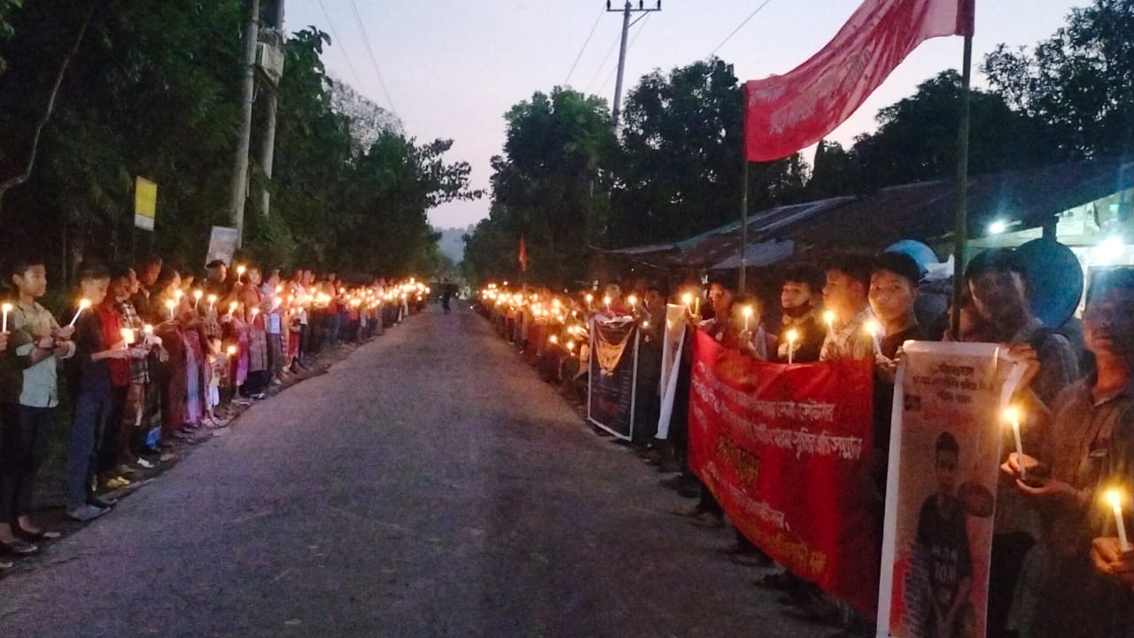 কুদুকছড়ি, সাপছড়ি ও নান্যাচরে গুইমারায় তিন শহীদের স্মরণে প্রদীপ প্রজ্বলন কুদুকছড়ি, সাপছড়ি ও নান্যাচরে গুইমারায় তিন শহীদের স্মরণে প্রদীপ প্রজ্বলন