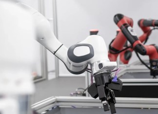 RoboCat: Self -perfect robotic agent