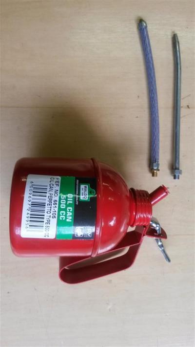 Oil Can 300Cc W/Flex+Rigid Spout Waldo Oil Can 300Cc W/Flex+Rigid Spout Waldo