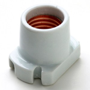 Lamp Holder Porcelain O/S Skirted Es Lamp Holder Porcelain O/S Skirted Es