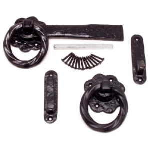 Gate Latch Gothic Spiral Ring Black Jap. Gate Latch Gothic Spiral Ring Black Jap.