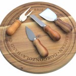 Mabibuch Cutting Board with 4x Cheese Knives – 5 Piece Set Mabibuch Cutting Board with 4x Cheese Knives – 5 Piece Set