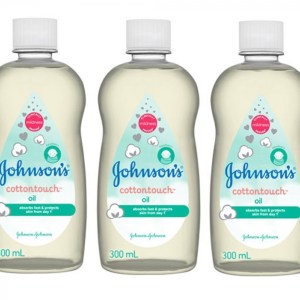 Johnson’s – Baby Oil (Cotton Touch – 3 x 300ml) Johnson’s – Baby Oil (Cotton Touch – 3 x 300ml)