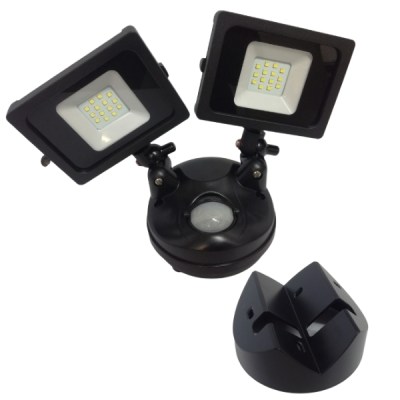 Waco – LED Sensor Spotlight 2 x 10W – 1800 Lumen Waco – LED Sensor Spotlight 2 x 10W – 1800 Lumen