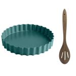 Jamie Oliver – Tart Tin 25cm Loose Base Atlantic Green and Wooden Spoon Jamie Oliver – Tart Tin 25cm Loose Base Atlantic Green and Wooden Spoon