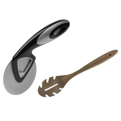 Jamie Oliver – Pizza Wheel / Cutter and Acacia Wooden Spoon Jamie Oliver – Pizza Wheel / Cutter and Acacia Wooden Spoon