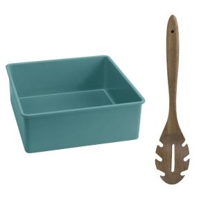 Jamie Oliver – Loose Base Square Cake Tin – 20cm and Acacia Wooden Spoon Jamie Oliver – Loose Base Square Cake Tin – 20cm and Acacia Wooden Spoon