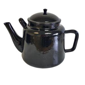 New World – 4.5-litre Enamel Teapot – Black New World – 4.5-litre Enamel Teapot – Black
