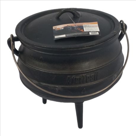 Afritrail Cast Iron 3-Legged Potjie (No.4) Afritrail Cast Iron 3-Legged Potjie (No.4)