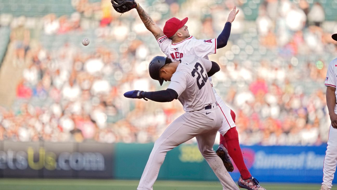 Yanks rally after ‘wonky’ interference call in 1st Yanks rally after ‘wonky’ interference call in 1st