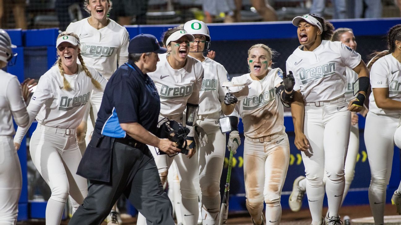 Oregon ousts Ole Miss in 10-inning WCWS thriller Oregon ousts Ole Miss in 10-inning WCWS thriller