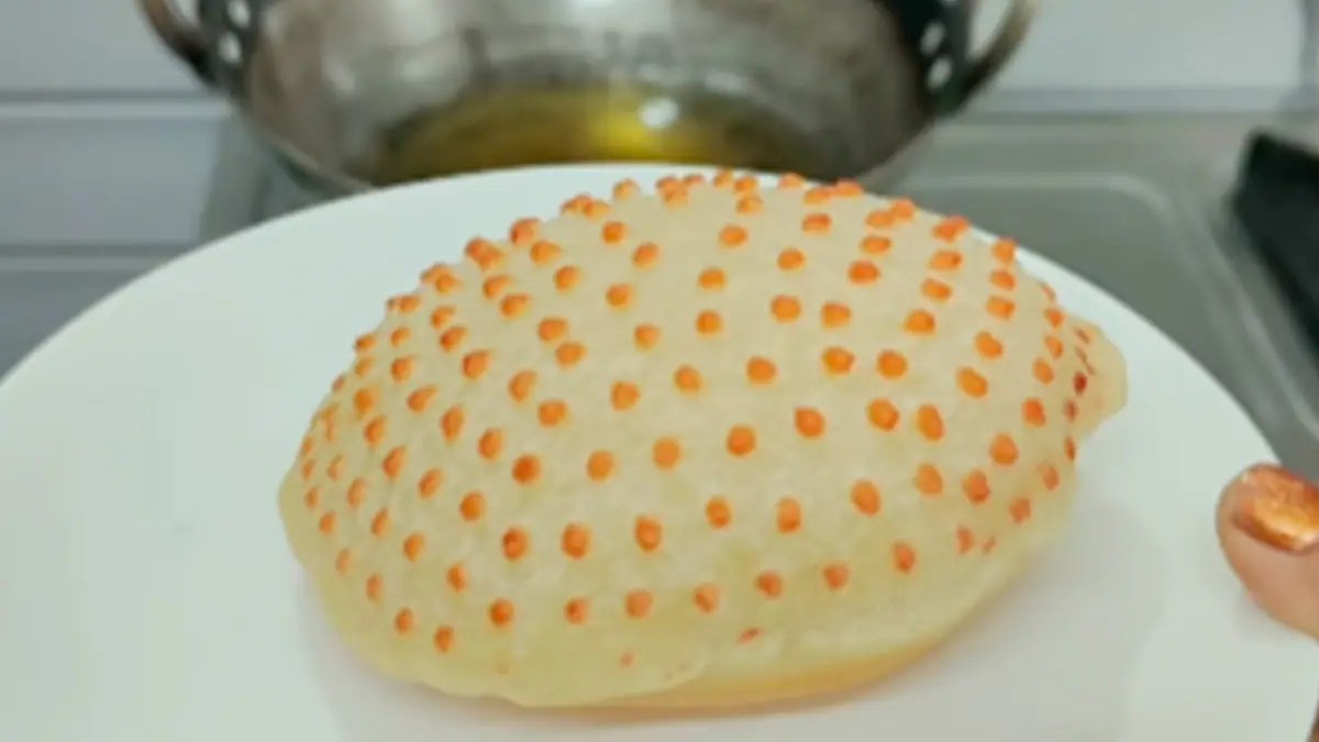 “Meethi Poori” Fails To Impress The Internet. Courtesy: Dotted Surface “Meethi Poori” Fails To Impress The Internet. Courtesy: Dotted Surface