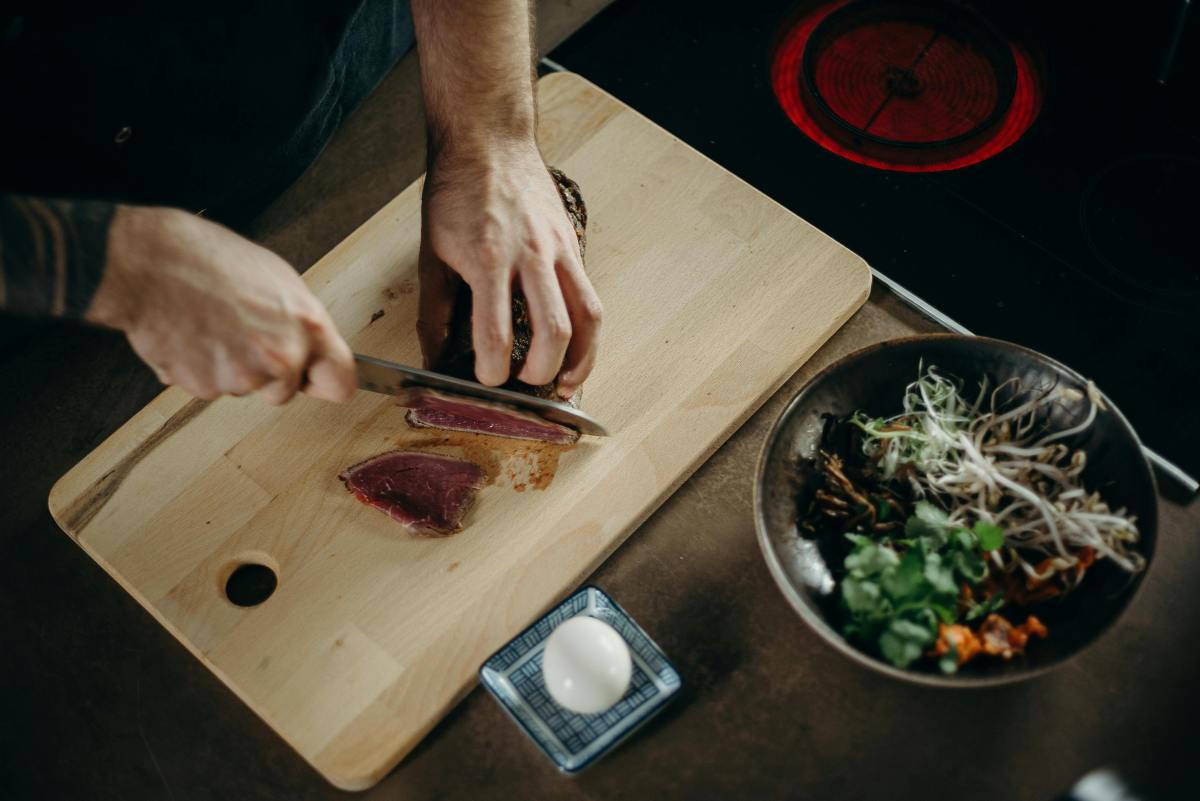 How To Sharpen A Kitchen Knife At Home – It’s Easier Than You Think How To Sharpen A Kitchen Knife At Home – It’s Easier Than You Think