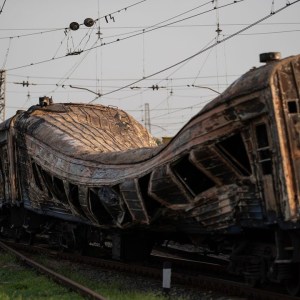 Ukraine Blows Up Russian Fuel Train in Stunning Strike (Video) Ukraine Blows Up Russian Fuel Train in Stunning Strike (Video)
