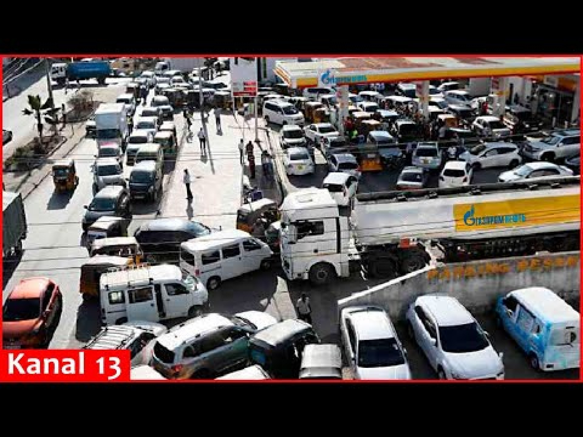 Petrol crisis in Russia becomes nationwide; gas stations are emptying en masse across the country Petrol crisis in Russia becomes nationwide; gas stations are emptying en masse across the country