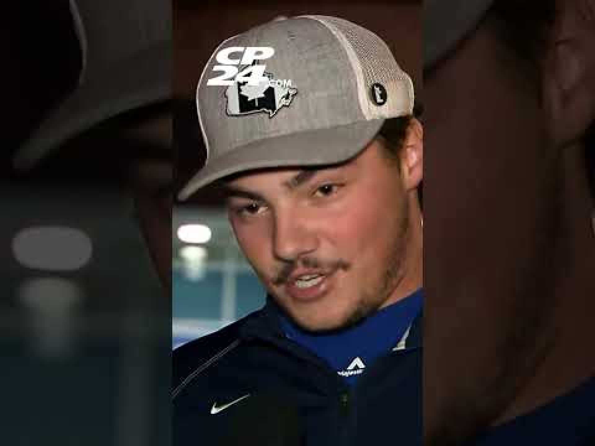 Fans celebrate Blue Jays’ trip to the World Series Fans celebrate Blue Jays’ trip to the World Series