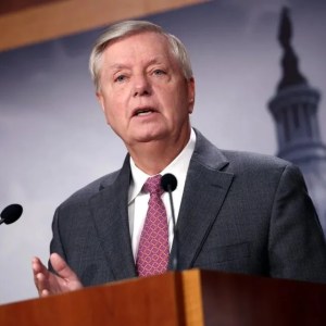 US Senator Pushes Sanctions Bill to Reward Ukraine’s Allies US Senator Pushes Sanctions Bill to Reward Ukraine’s Allies