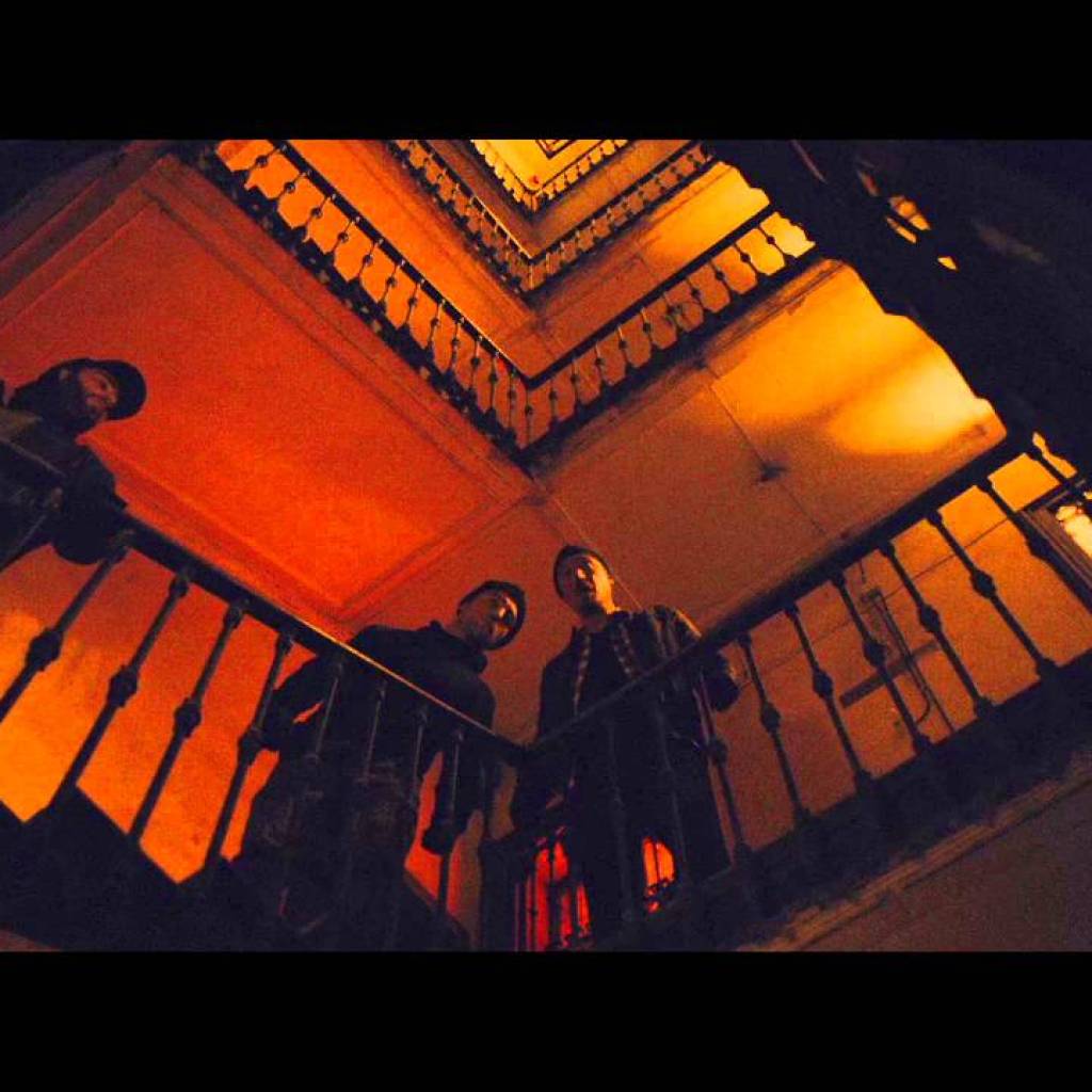Sweet Home (2016) Official Trailer (HD) Home Invasion Horror Sweet Home (2016) Official Trailer (HD) Home Invasion Horror