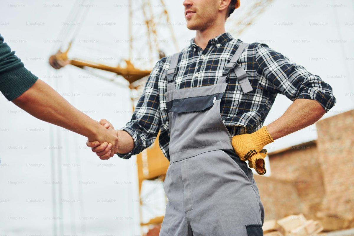 10 Qualities That Set Great Commercial Contractors Apart 10 Qualities That Set Great Commercial Contractors Apart