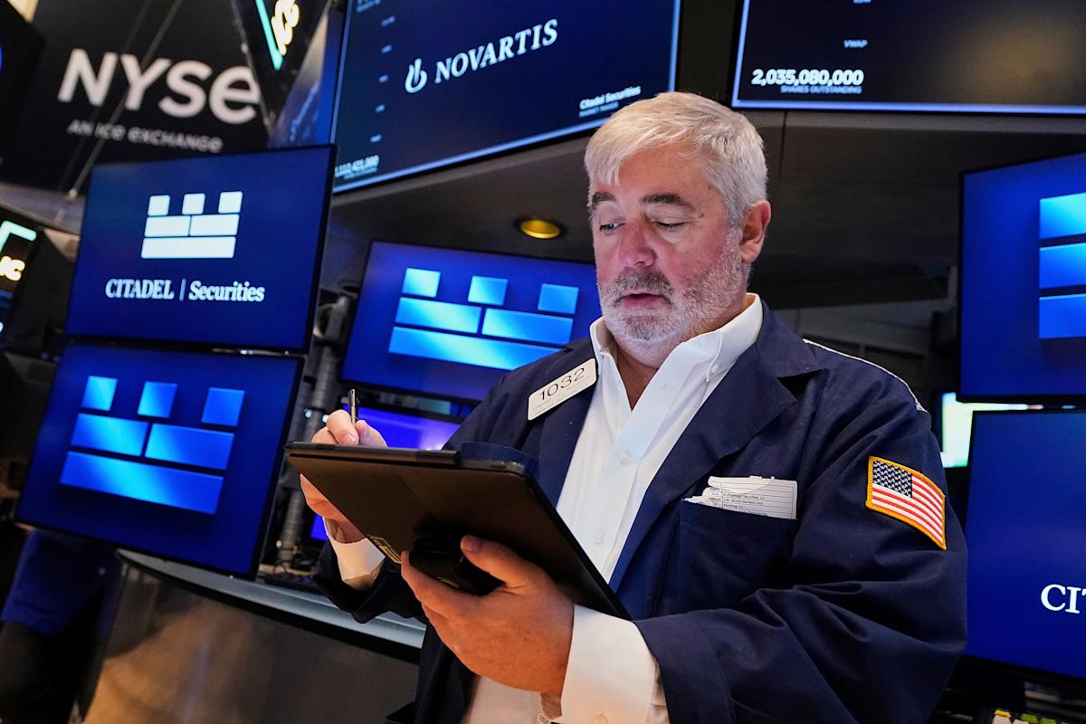Yahoo FinanceStock market today: Dow, S&P 500, Nasdaq edge higher after big ADP jobs missUS stocks inched higher as Wall Street largely shrugged off tariff risks, even as President Trump doubled duties on steel and aluminum….LIVE3 minutes ago Yahoo FinanceStock market today: Dow, S&P 500, Nasdaq edge higher after big ADP jobs missUS stocks inched higher as Wall Street largely shrugged off tariff risks, even as President Trump doubled duties on steel and aluminum….LIVE3 minutes ago