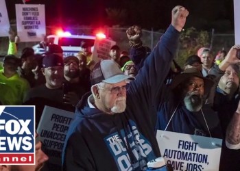 Details revealed of union leader’s ‘lavish’ lifestyle amid crippling port strike Details revealed of union leader’s ‘lavish’ lifestyle amid crippling port strike