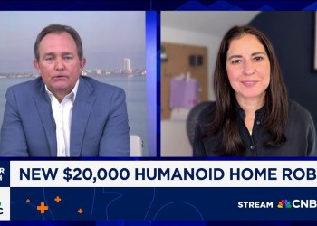 Humanoid robotics are racing to train with real-world video, says WSJ’s Joanna Stern Humanoid robotics are racing to train with real-world video, says WSJ’s Joanna Stern