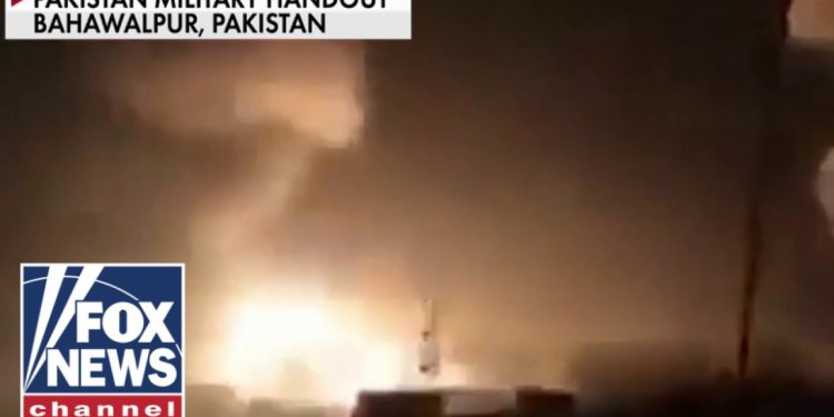 NEW VIDEO: India missiles strike Pakistan targets NEW VIDEO: India missiles strike Pakistan targets