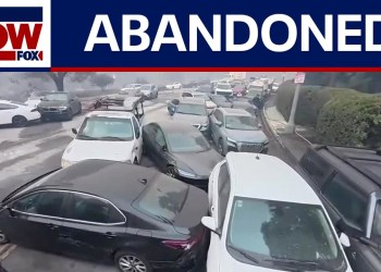 California Fire: Cars abandoned by drivers and bulldozed in LA California Fire: Cars abandoned by drivers and bulldozed in LA