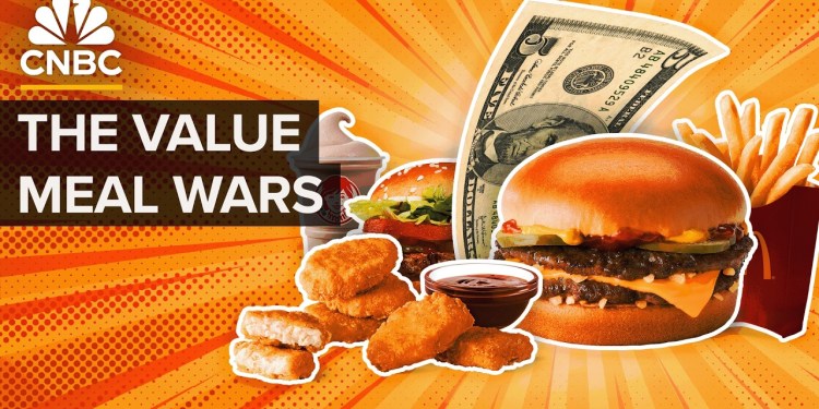 Why Fast Food Chains Like McDonald’s, Wendy’s And Taco Bell Brought Back Value Meals Why Fast Food Chains Like McDonald’s, Wendy’s And Taco Bell Brought Back Value Meals