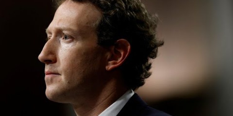 Meta’s Zuckerberg Directs Pivot to Money-Making AI Model Meta’s Zuckerberg Directs Pivot to Money-Making AI Model