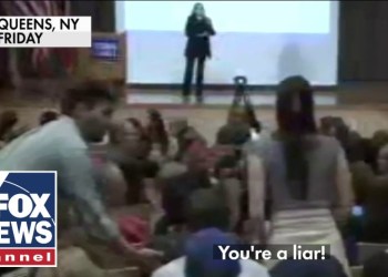 ‘LIAR’: AOC called out by protester during town hall ‘LIAR’: AOC called out by protester during town hall