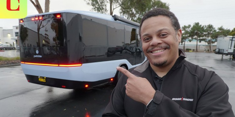 First Drive Towing Pebble Flow Electric RV First Drive Towing Pebble Flow Electric RV