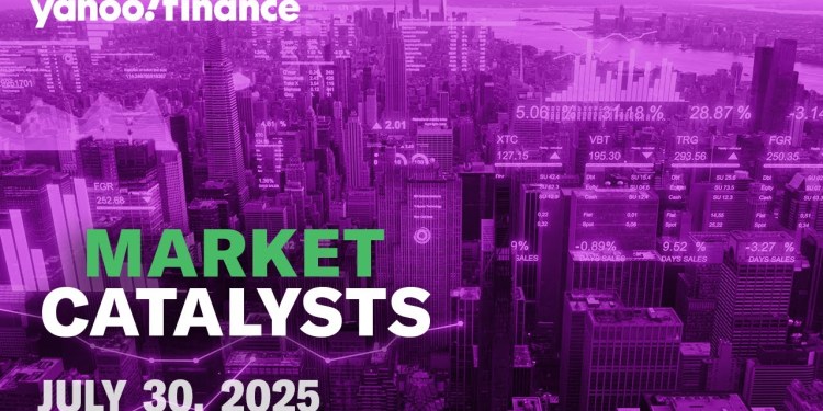 Trump announces 25% tariff on India, pending home sales fall, Oppenheimer boosts S&P target to 7,100 Trump announces 25% tariff on India, pending home sales fall, Oppenheimer boosts S&P target to 7,100