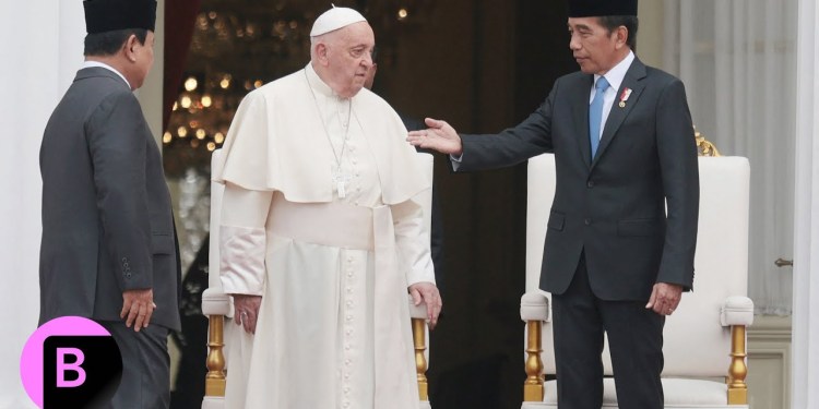 Pope Francis Meets Indonesia’s Jokowi in Jakarta Pope Francis Meets Indonesia’s Jokowi in Jakarta
