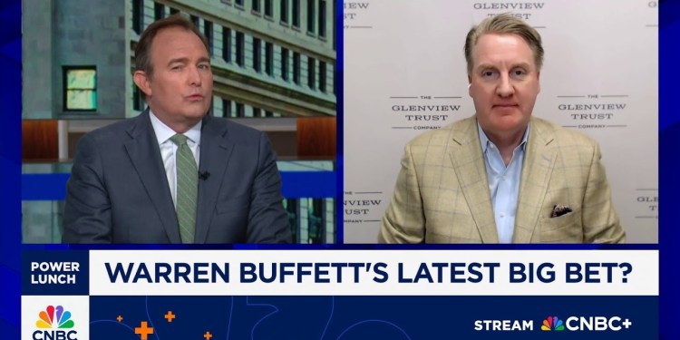 Buffett is not finding buying opportunities hence large cash pile, says Glenview Trust’s Bill Stone Buffett is not finding buying opportunities hence large cash pile, says Glenview Trust’s Bill Stone