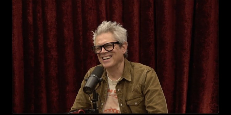 Joe Rogan Experience #2439 – Johnny Knoxville Joe Rogan Experience #2439 – Johnny Knoxville
